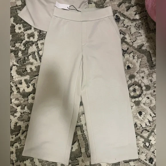 Truth Cream Wide Leg Pants & Jumpsuit Set - Picture 2 of 4